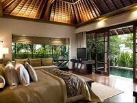 Cô vợ dâm mông bự và câu chuyện sau kết hôn (Phần 1)