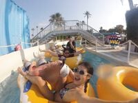 [TravelVids] Trọn Bộ Ảnh Ăn Chơi Của Tây Trọc TravelVids Từ Xưa Đến Nay