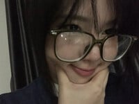 em lại nứng rồi các anh ơi