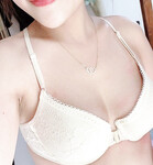 Em gái nứng lồn