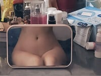 Tự nhiên người nóng quá