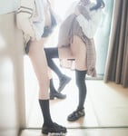 Mới đi học về thì con bạn lên cơn nứng