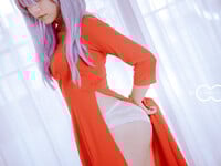 Em mẫu ruột nude cùng bộ trang phục áo dài