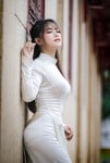 Em mẫu ruột nude cùng bộ trang phục áo dài