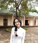 Em mẫu ruột nude cùng bộ trang phục áo dài