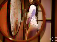 Em mẫu ruột nude cùng bộ trang phục áo dài