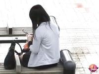 Em gái mặt dâm lồn rậm lông bị khoá quần lót