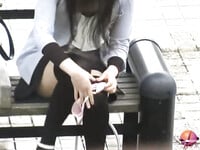 Em gái mặt dâm lồn rậm lông bị khoá quần lót