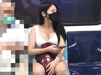 chị gái ngủ lộ vú lột đồ free và vô nhóm quay lén ở mô tả