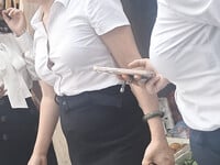 Anh em nào đam mê quay lén mấy em văn phòng khônggg