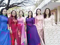 lột đồ dàn cô giáo dam dang