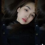 Ai biết chị này không