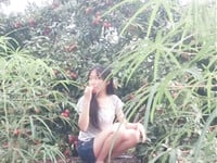 Idol học sinh lớp 11 Nguyễn Thị Khánh Linh 2k9 album ảnh 2