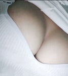 Em gái *** show vú