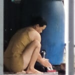 Lén chụp chị hàn xóm dâm đãng