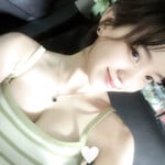 Mẹ dâm và con gái sexy
