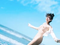 Album : Bikini - Nude  Tại Bãi Biển Của Người Mẫu Xinh