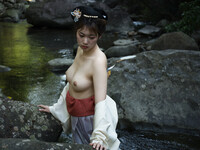 Album: Em Gái Xinh Đẹp Trong Bộ Trang Phục Cổ Trang