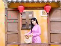 Cô giáo dạy văn dâm đãng