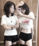 xin id 2 em gái tạo dáng cực nừngcbxdfgbxsrfcbgdxshb