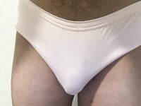 lần đầu dùng thử quần lót và băng vệ sinh của con gái