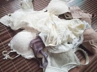 quần lót của chị gái mới mượng được