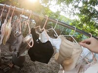 Quần áo lót cho anh chị em càn