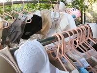 Quần áo lót cho anh chị em càn