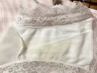 xem đồ lót bé đi làm về khongg