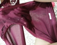 Cần người qua phụ giặt đống đồ dơ🙄