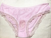 Cần người qua phụ giặt đống đồ dơ🙄