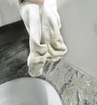 Cần người qua phụ giặt đống đồ dơ🙄