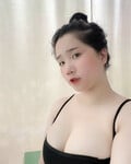 Anh em cùng mình Hùng tiền mua clip của em này về coi