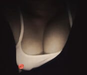 K11, năn nỉ dữ lắm ẻm mới cho xem ảnh