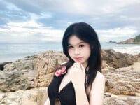 Đĩ Nguyễn Hoa gọi vốn