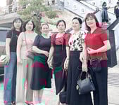 Bắn tinh trùng lên quần lót của cô giáo u50