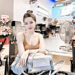 LỘT ĐỒ VÚ LÉP EM LINH PHẠM