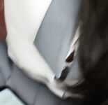 Muốn mở luôn cái cúc quá