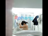 Quay lén tắm ST LeHoangThuc