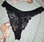 Chụp lén quần chị gái họ