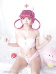 Gái Việt ZinieQ (@zinie) cosplay Nurse Joy từ Pokemon