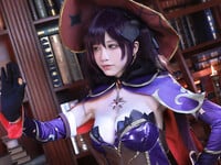Cosplay Mona