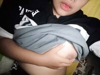 Hi mọi ngừi còn nhớ  e hongg dạo này bận học quó