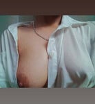 Vú to căng mọng nước