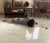 Chụp lén bên dưới đầm của cô giáo