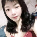 Xuyến Em 🥰 bú cặc rất giỏi và thích uống tinh trùng