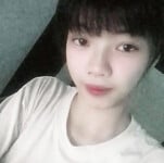 Xuyến Em 🥰 bú cặc rất giỏi và thích uống tinh trùng