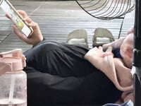 mấy pé vú to trong , non tơ