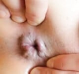 bé bot dâm nứng cặc nhỏ thích khoe cái đít thâm xì