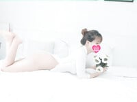 Sinh viên 2K, mặt trắng nõn nà